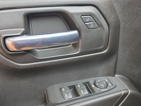 Used 2023 Chevrolet Silverado 1500 Custom image 25