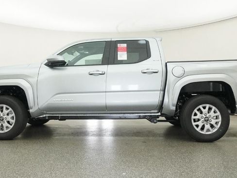 New 2026 Toyota Tacoma SR5 AWD/4WD image 19