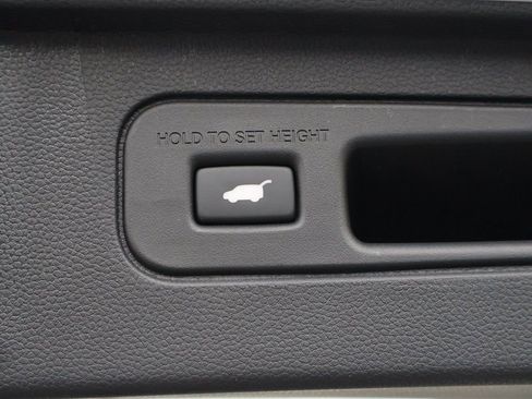 Certified 2025 Honda Pilot Elite image 17