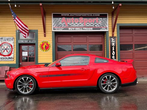 Used 2012 Ford Mustang GT Premium image 11