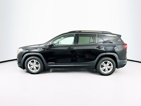 Used 2019 GMC Terrain SLE w/ Driver Convenience Package FWD image 4