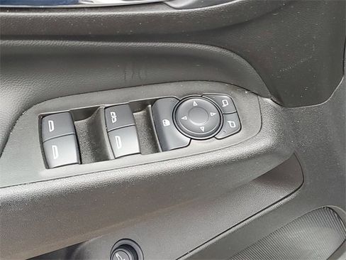 Used 2021 Chevrolet Equinox LT image 6