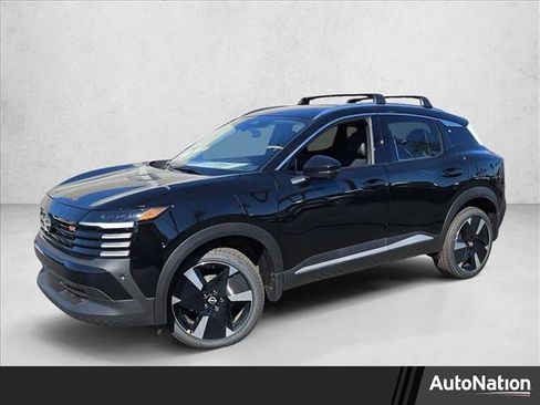 New 2026 Nissan Kicks SR image 1