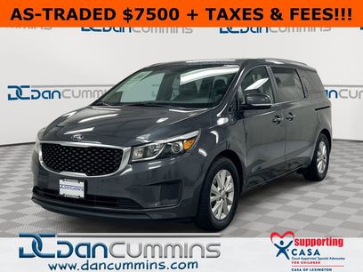 Used 2017 Kia Sedona LX w/ LX Essentials Premium Package