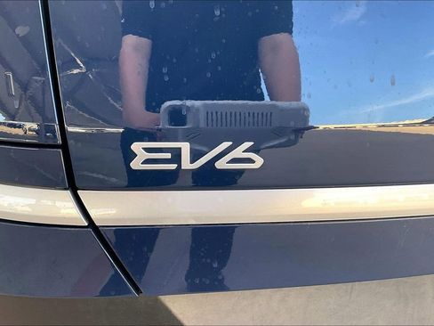 Used 2025 Kia EV6 Light image 25