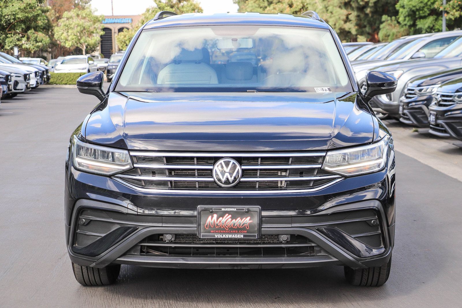 Used 2022 Volkswagen Tiguan S FWD image 2