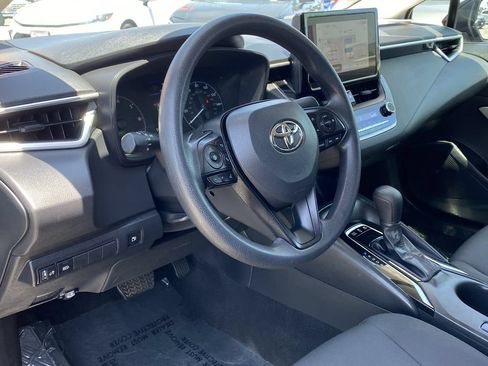 Certified 2025 Toyota Corolla LE FWD image 21