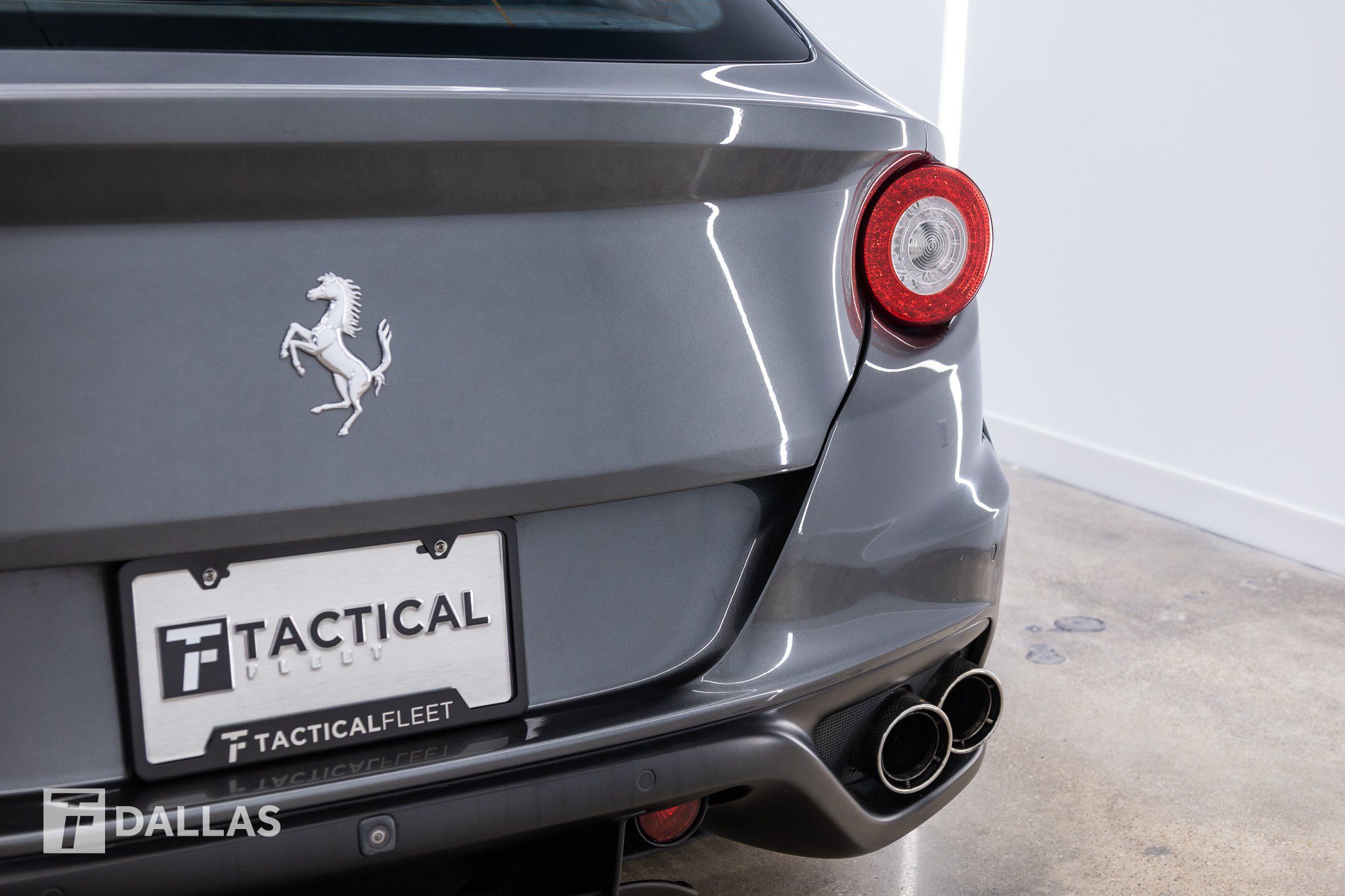 Used 2012 Ferrari FF AWD/4WD image 9
