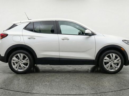 Used 2025 Buick Encore GX Preferred AWD/4WD image 11