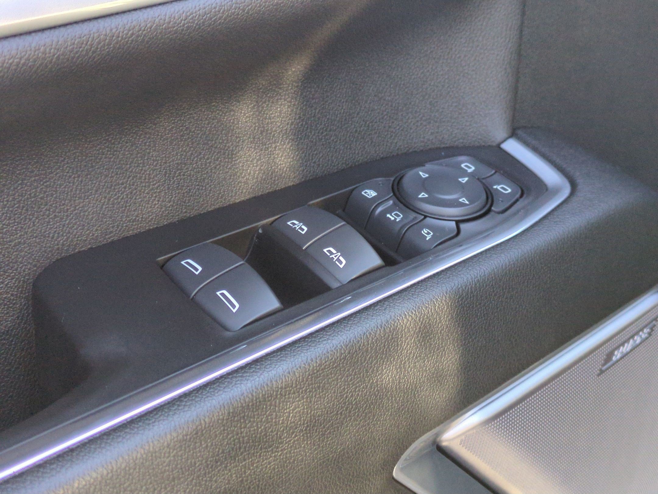 Used 2024 Chevrolet Silverado 2500 High Country w/ High Country Premium Package AWD/4WD image 13