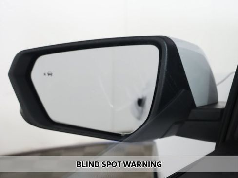 Used 2022 Chevrolet Equinox LT AWD/4WD image 4
