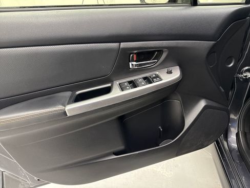 Used 2016 Subaru Crosstrek 2.0i Limited w/ Popular Package #2 image 11