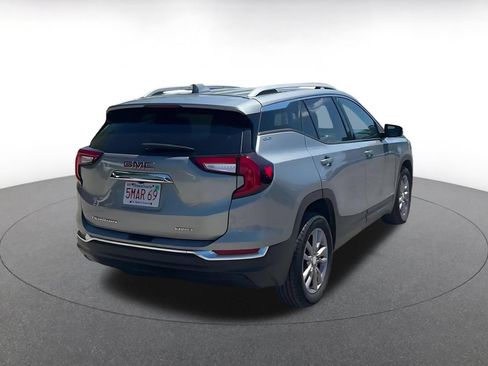 Used 2024 GMC Terrain SLT AWD/4WD image 14