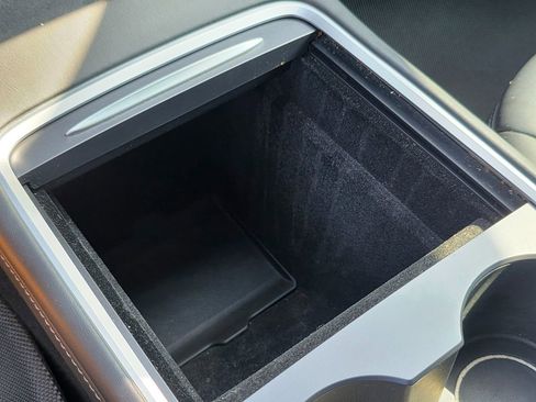 Used 2021 Tesla Model 3 Standard Range image 41