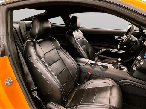Used 2019 Ford Mustang GT Premium w/ Equipment Group 401A RWD image 7