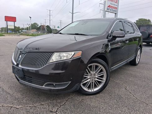Used 2013 Lincoln MKT AWD image 1