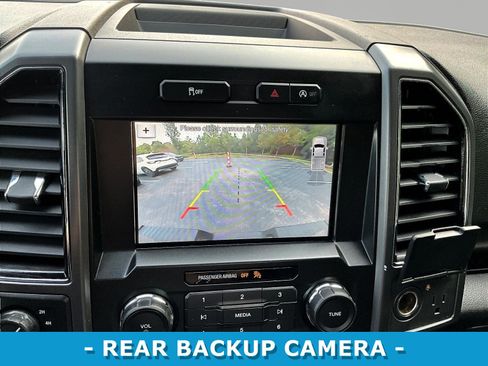 Used 2018 Ford F150 XLT w/ Equipment Group 302A Luxury AWD/4WD image 15