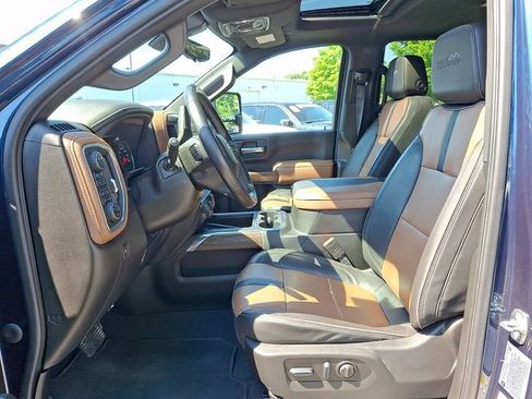 Used 2023 Chevrolet Silverado 3500 High Country w/ Z71 Off-Road Package AWD/4WD image 9