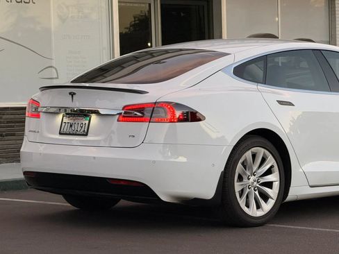 Used 2016 Tesla Model S 75 RWD image 5