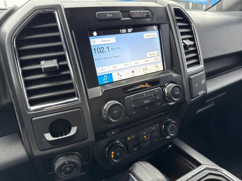 Used 2016 Ford F150 XLT w/ Equipment Group 302A Luxury image 17