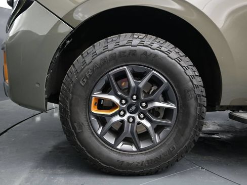 Used 2025 Ford Expedition Tremor AWD/4WD image 12
