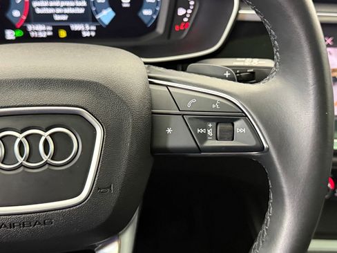 Used 2022 Audi Q3 2.0T Premium w/ Convenience Package image 28