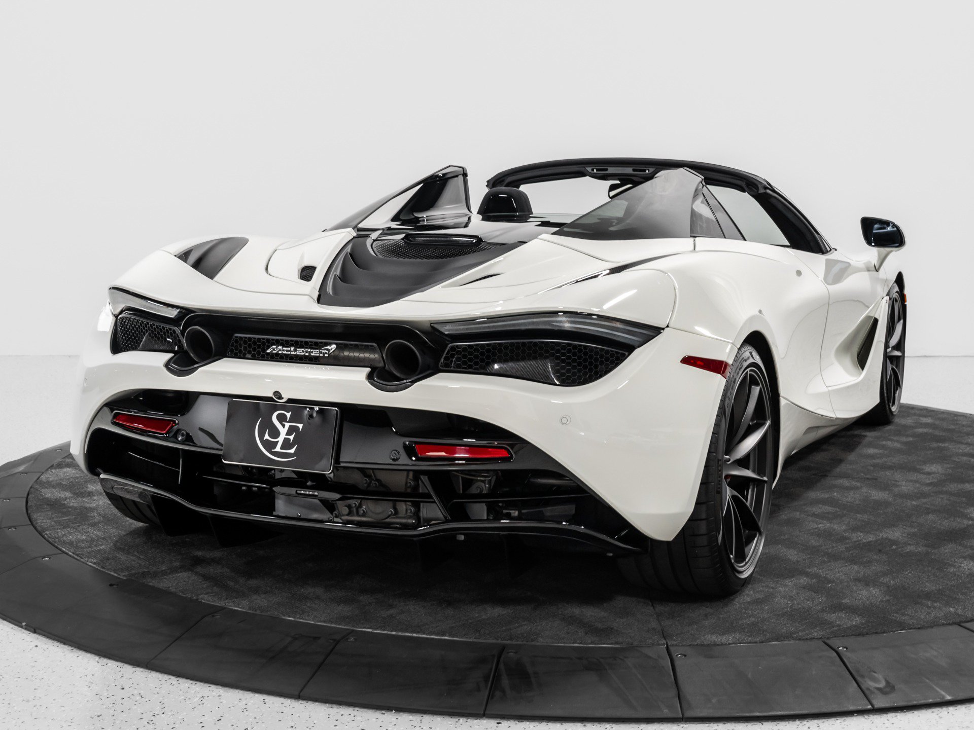 Used 2021 McLaren 720S Performance RWD image 9