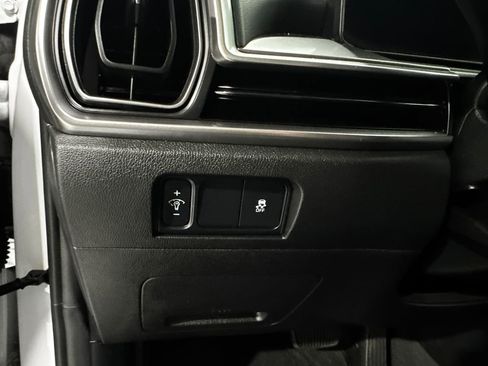 Used 2025 Kia Sorento S FWD image 35