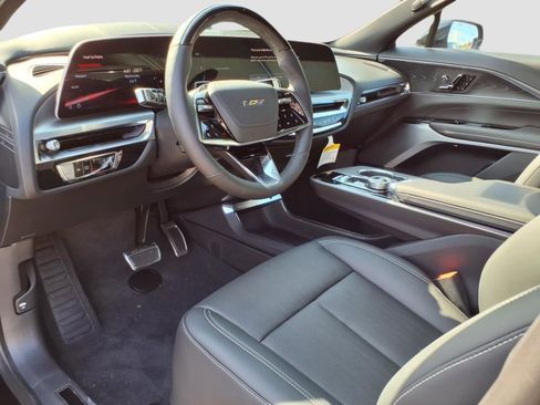 New 2026 Cadillac Lyriq V image 12