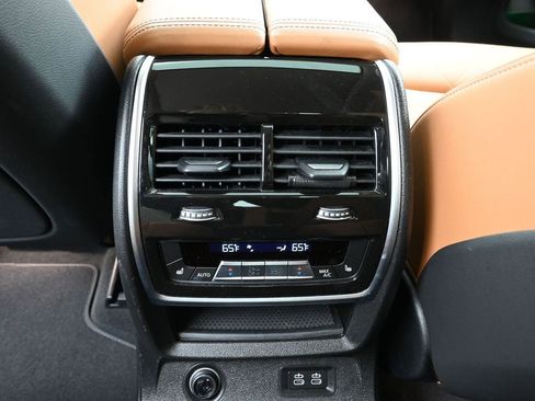 Used 2025 BMW X7 xDrive40i image 19