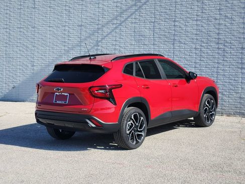 New 2026 Chevrolet Trax RS w/ Driver Confidence Package FWD image 4