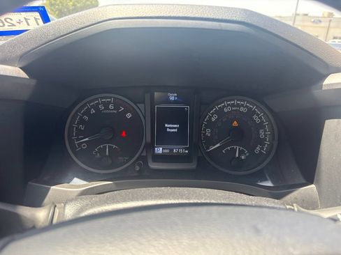 Used 2023 Toyota Tacoma TRD Sport w/ Technology Package AWD/4WD image 14