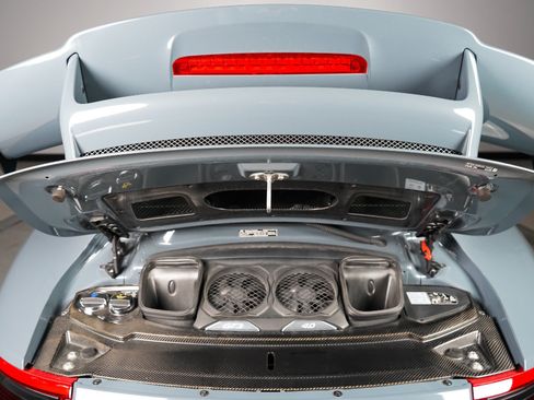Used 2018 Porsche 911 GT3 RWD image 33