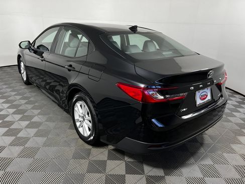 Certified 2025 Toyota Camry LE FWD image 7