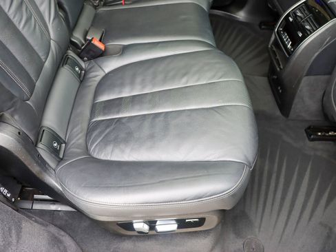Used 2019 BMW X7 xDrive40i w/ Premium Package AWD/4WD image 24