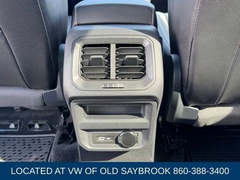 Certified 2024 Volkswagen Tiguan SE R-Line AWD/4WD image 14