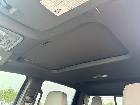 New 2026 GMC Sierra 1500 SLT w/ SLT Premium Plus Package image 5