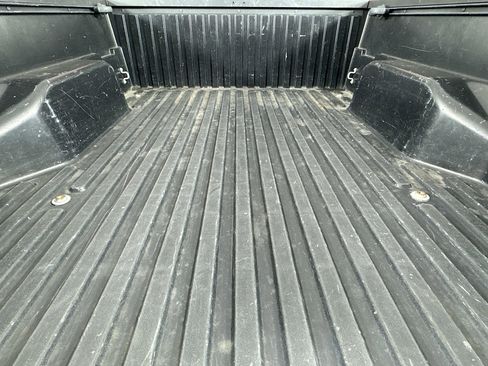 Used 2019 Toyota Tacoma SR image 31