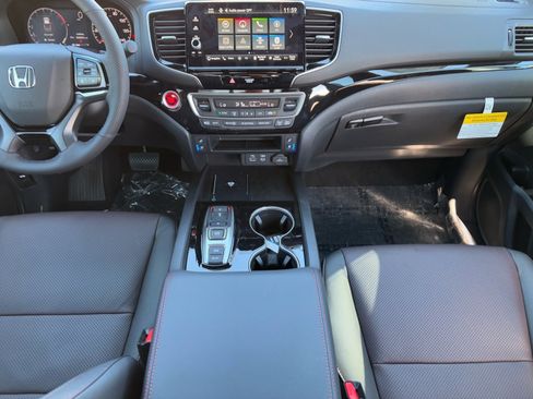 New 2026 Honda Ridgeline Black Edition image 16