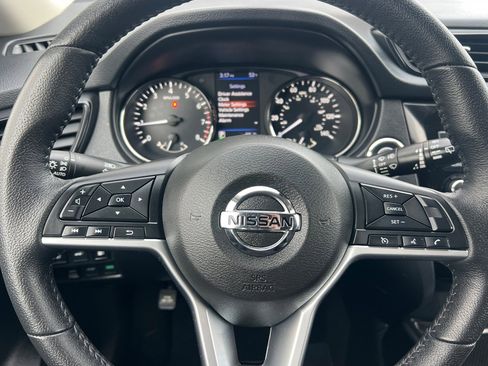 Used 2019 Nissan Rogue SV image 20