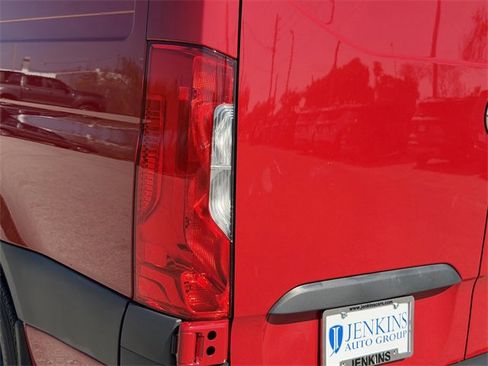 Used 2024 Mercedes-Benz Sprinter 2500 image 14
