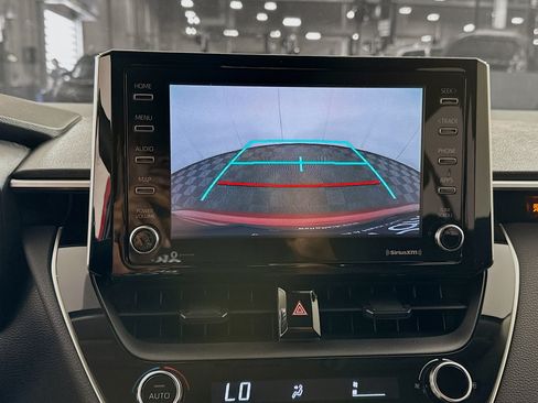 Used 2021 Toyota Corolla LE FWD image 21