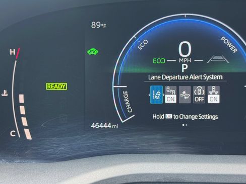 Used 2025 Toyota Camry LE FWD image 21