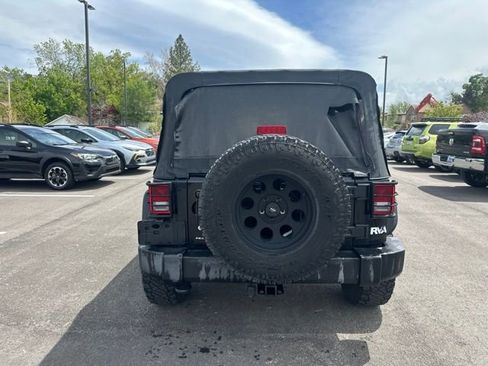 Used 2016 Jeep Wrangler Unlimited Sport w/ Quick Order Package 23S AWD/4WD image 4