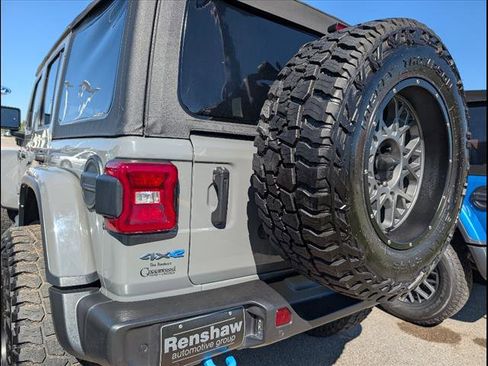 Used 2021 Jeep Wrangler Unlimited Rubicon 4xe w/ Cold Weather Group image 18