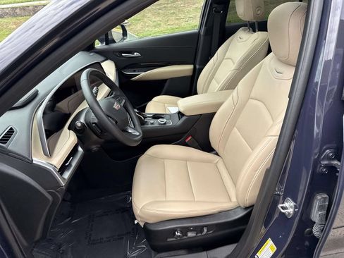 Certified 2024 Cadillac XT4 Premium Luxury w/ Active Safety Package AWD/4WD image 6
