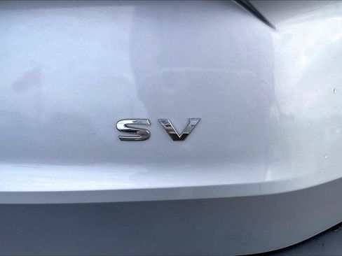 Certified 2021 Nissan Rogue SV FWD image 9
