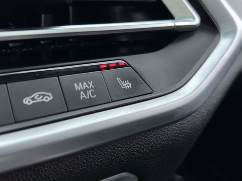 Used 2022 BMW X5 xDrive40i w/ Parking Assistance Package image 34