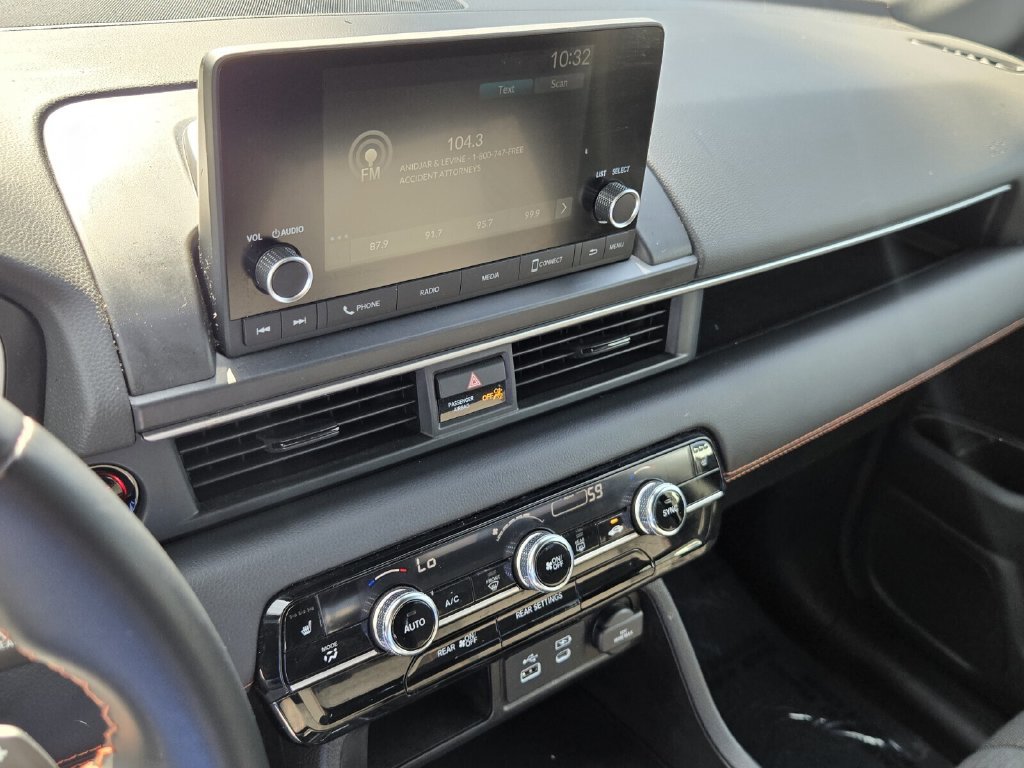 Used 2025 Honda Pilot Sport image 22