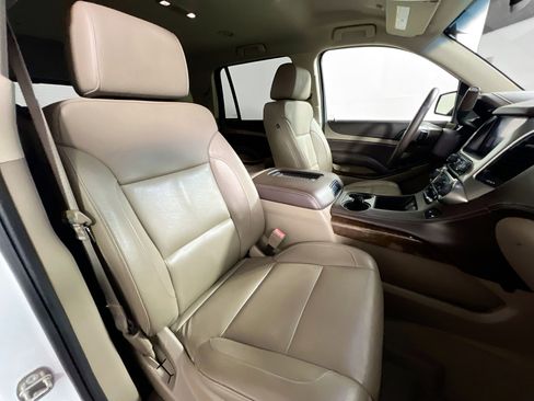 Used 2016 Chevrolet Tahoe LT w/ Luxury Package RWD image 31